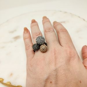 size 7 tri-color pave round ball statement cocktail ring
